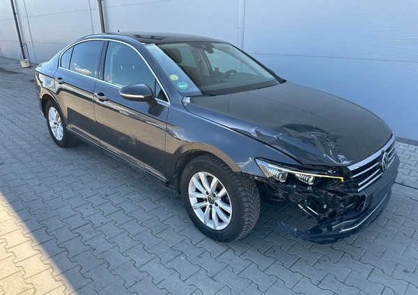 Volkswagen Passat cena 58900 przebieg: 144500, rok produkcji 2022 z Wolsztyn małe 79